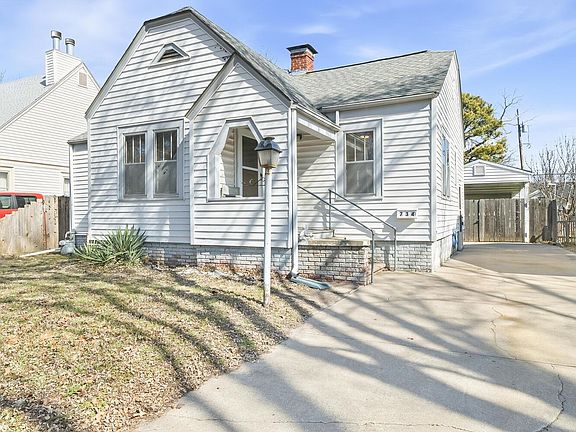 2nd image of 734 S Spruce St