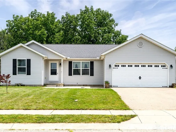 214 Fence Row Ln, South Charleston, OH 45368