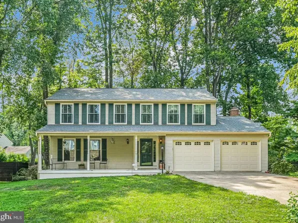 15198 Holleyside Dr, Dumfries, VA 22025