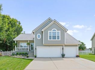 707 Joseph St, Liberty, MO 64068