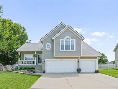 707 Joseph St, Liberty, MO, 64068