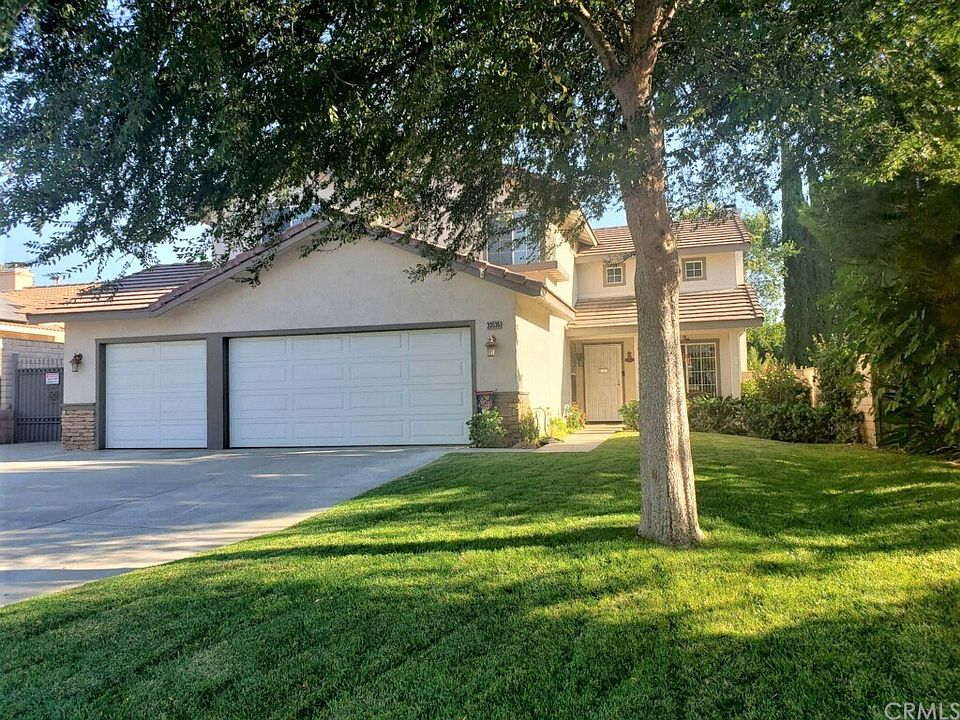 1st image of 33535 Wildflower Ln