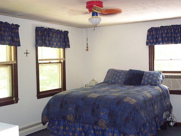 Upstairs bedroom