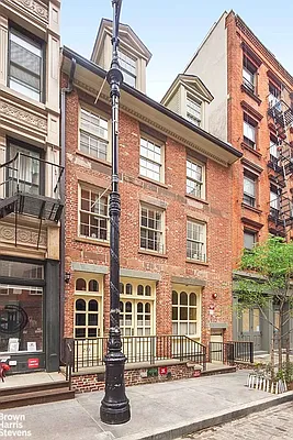 Sold by Brown Harris Stevens | media 28