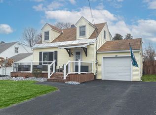 28 Leard Rd, New Hartford, NY 13413