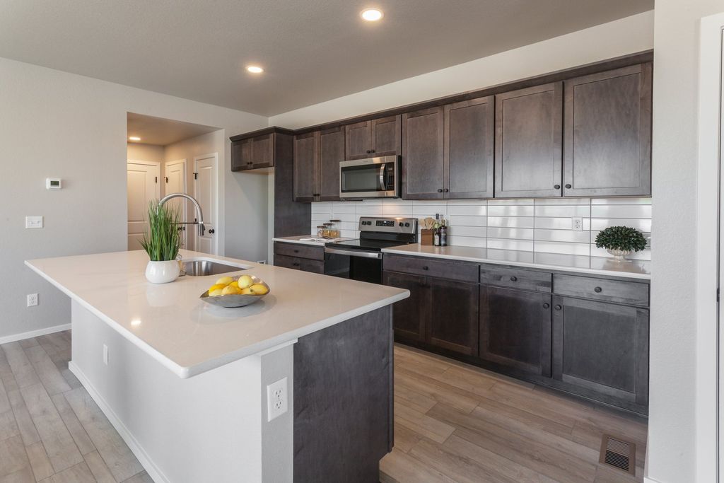 Edison Plan, Trailside Alley Load - Single Family Homes