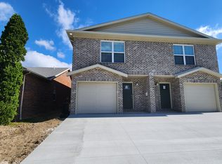 525 W Jennings St #D, Newburgh, IN 47630