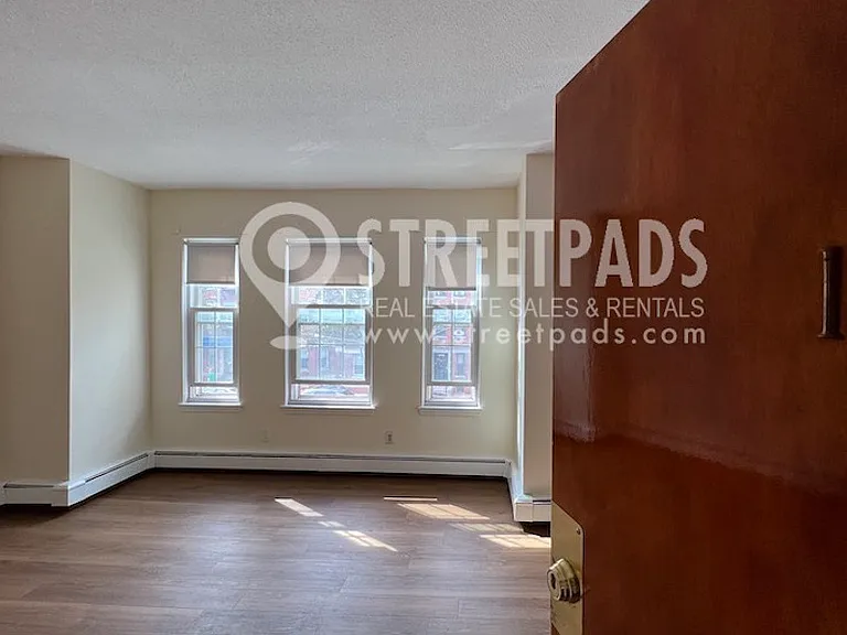 58 S Huntington Ave #1 — Photo 4
