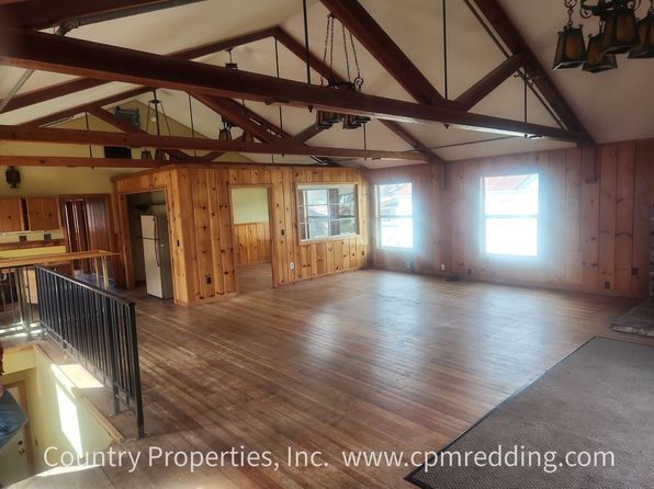 65 Taylor St, Weaverville, CA 96093