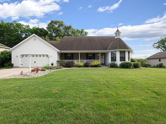 2nd image of 25612 Shorewood Ct