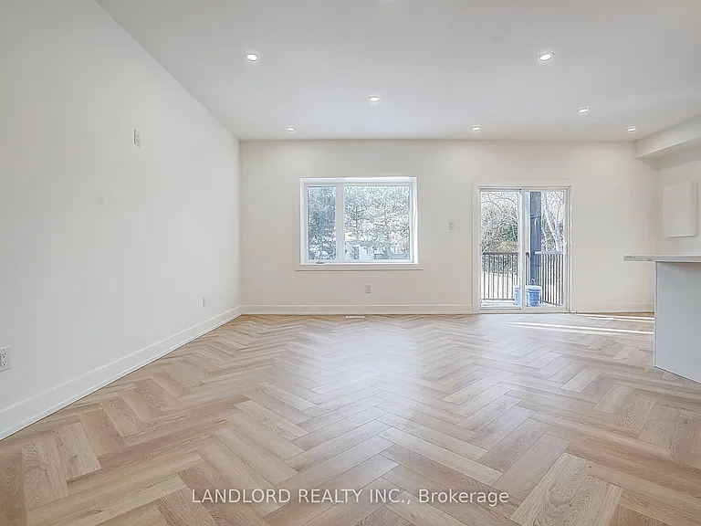 1146 Broadview Ave #4 — Photo 11