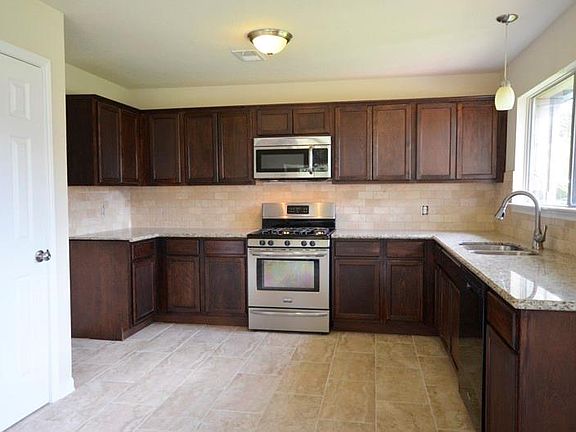2nd image of 10817 E Idlewood Dr