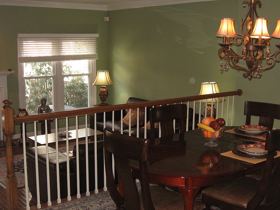 DINNING ROOM