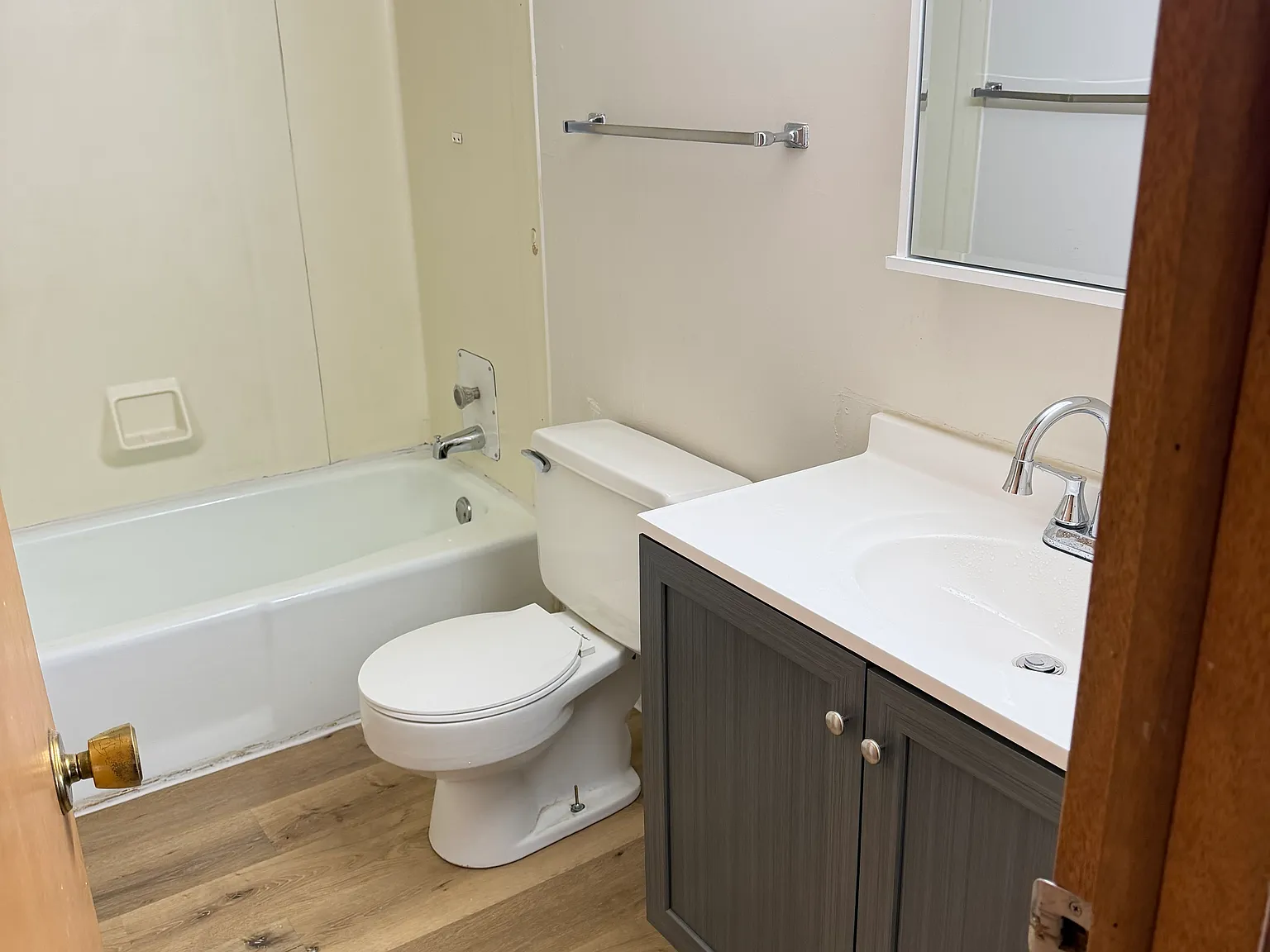 2 bed, 825 sqft, $875 — Photo 1