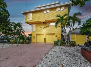 745 Spanish Main Dr, Apollo Beach, FL 33572