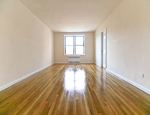Rented by SW Queens Mezzanine | media 23