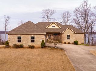 197 Crowne Point Dr, Muscle Shoals, AL 35661