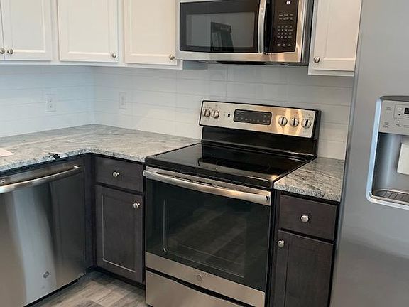 3rd image of 6164 Ridge Ave #66-203