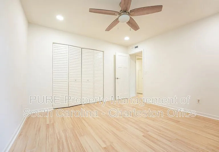 312 Macgregor Dr — Photo 15