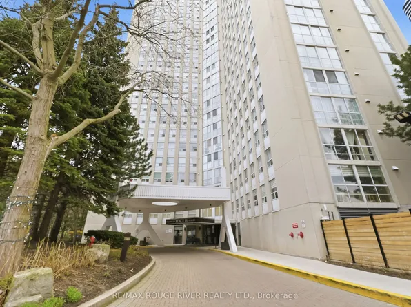3650 Kaneff Cres #1008, Mississauga, ON L5A 4A1