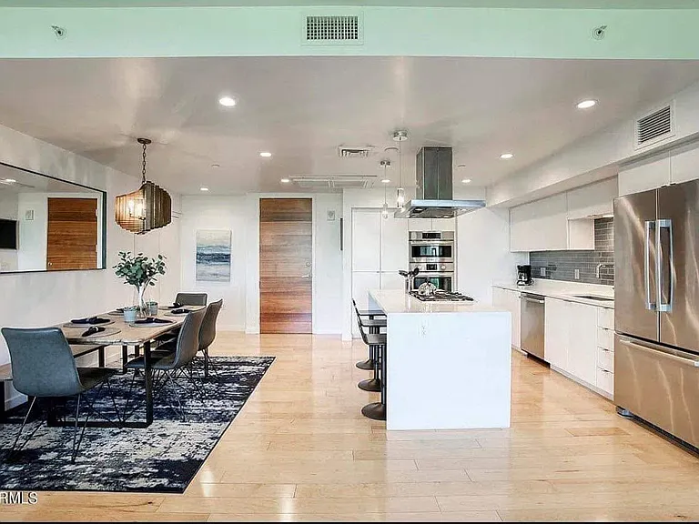 200 W Portland St #420 — Photo 5