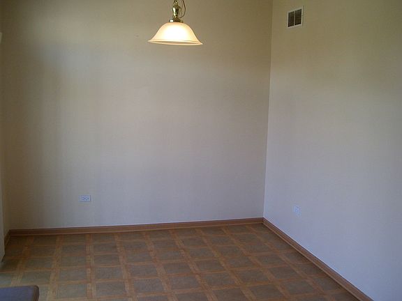 4th image of 279 S Oak Creek Ln #279