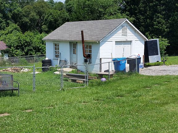 3rd image of 1426 Mabry Ave SE