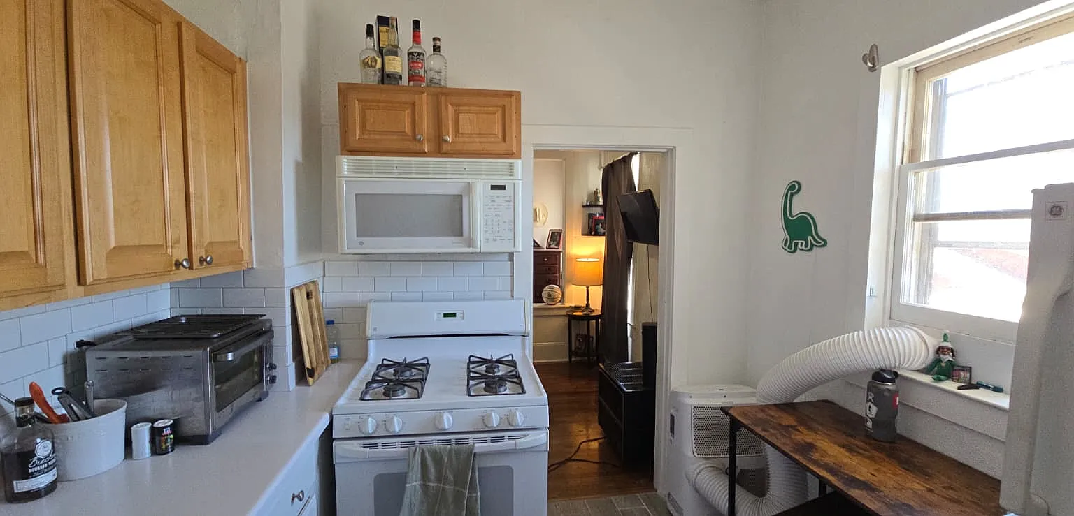 Studio, $1,150 — Photo 3