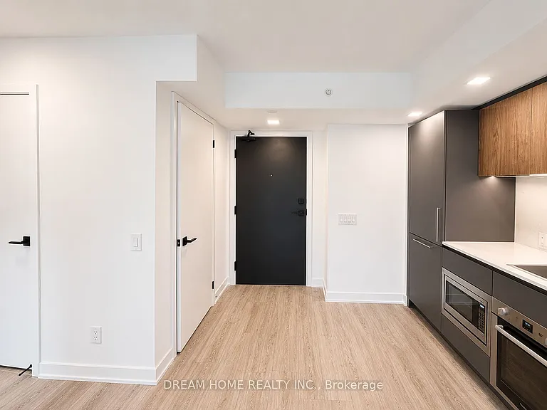 609 Sherbourne St #1403 — Photo 9