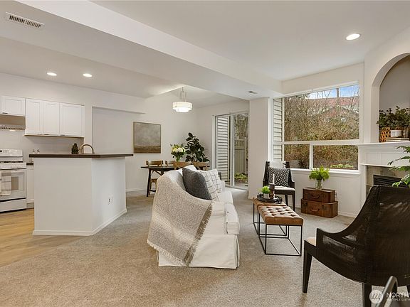 5th image of 12530 Admiralty Way #H102