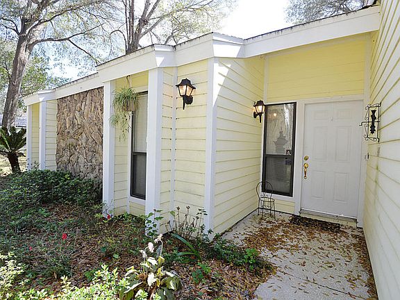 2nd image of 4556 Carolyn Cove Ln N
