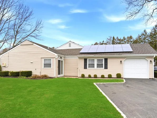 47 Forge Lane, Coram, NY 11727