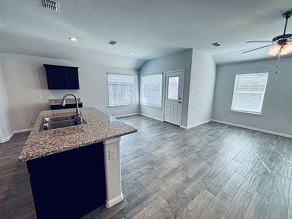 4th image of 2304 Stallings Rd #1