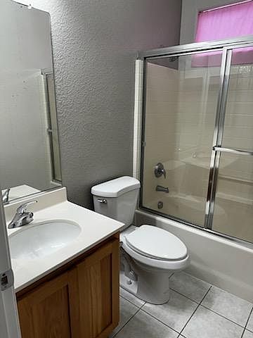 2nd image of 4881 Fairgrave Ave #4883