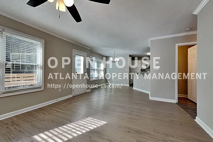 3 bed, 2.5 bath, 1842 sqft, $2,190 — Photo 4