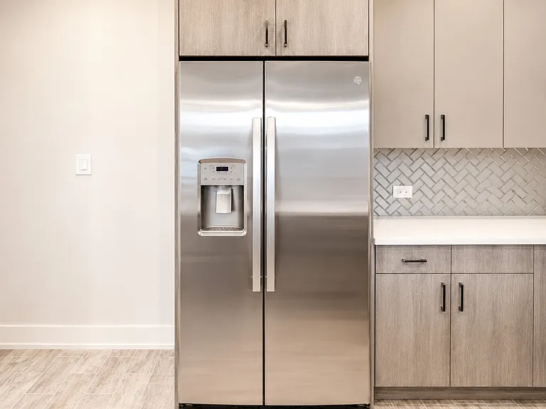 6530 S Champlain Ave #1 — Photo 6