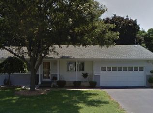 918 S Peach Tree Ave, Springfield, MO 65804