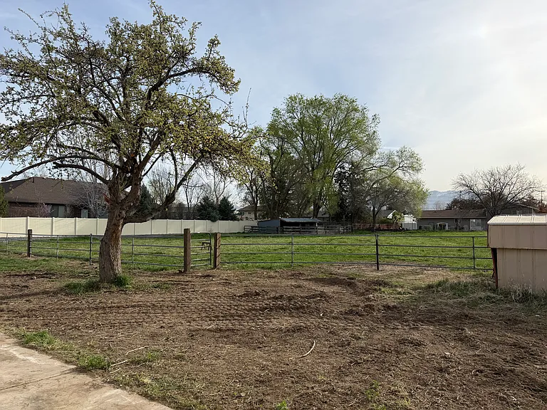 2184 N 2000 W — Photo 39