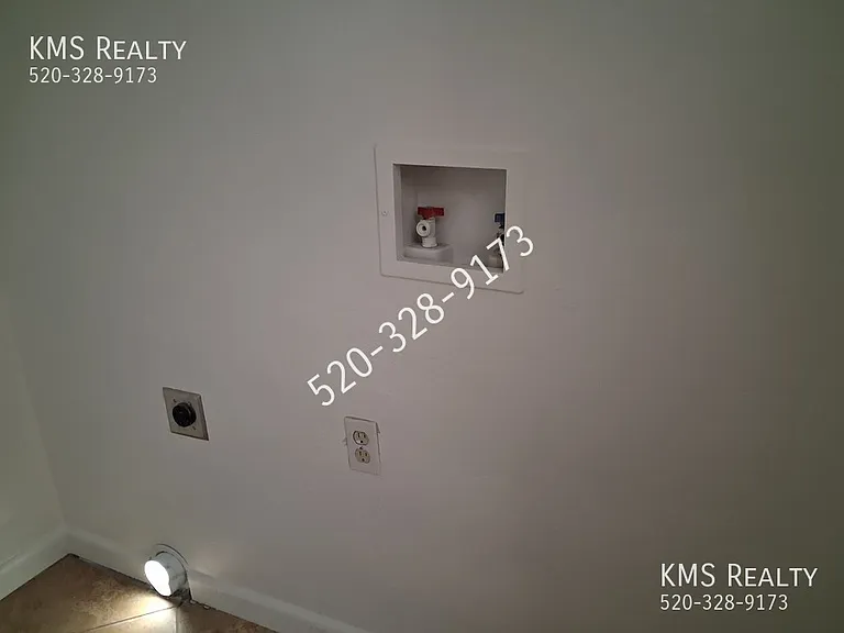 4107 E Los Robles St — Photo 10
