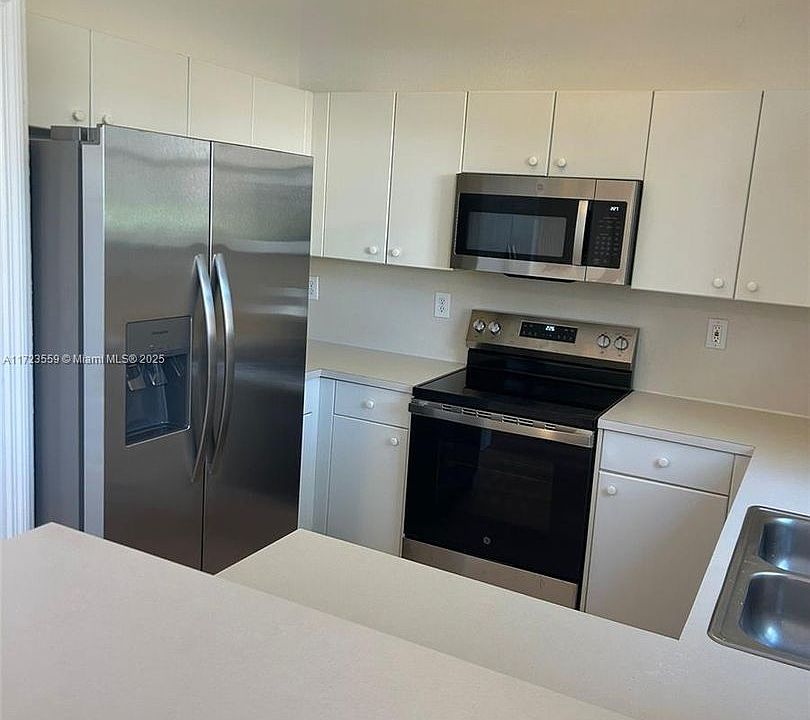 1st image of 10727 NW 81st Ln #10727