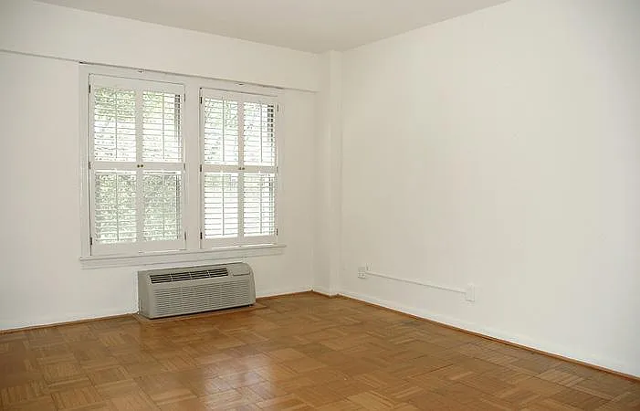 2500 Q St NW #213 — Photo 10