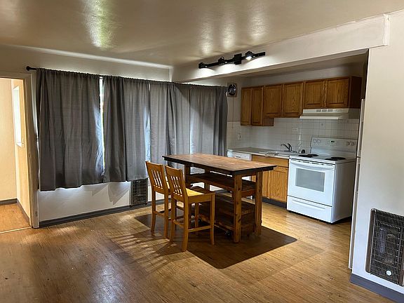 5th image of 1060 NE Duncan Ln #B