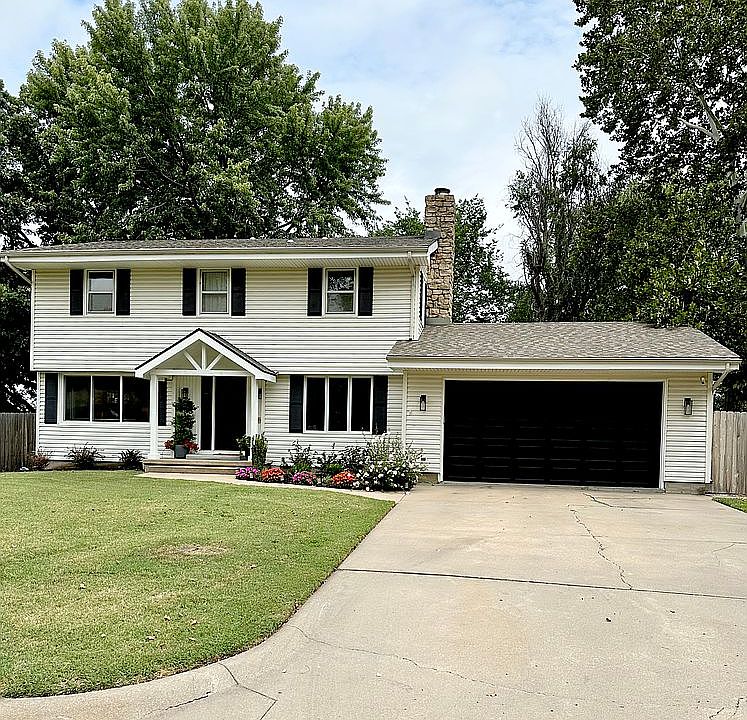 1st image of 49 N Angelina Dr