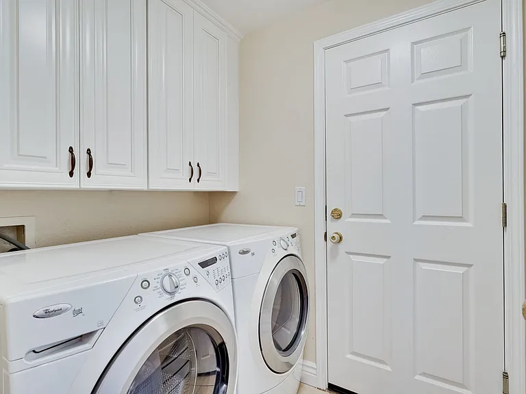 1907 Fumia Pl — Photo 14