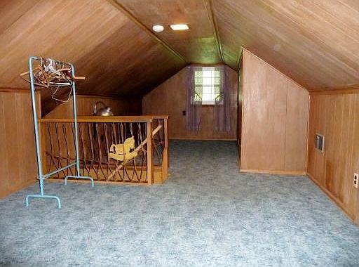 Huge 25x11 Bedroom  Upstairs