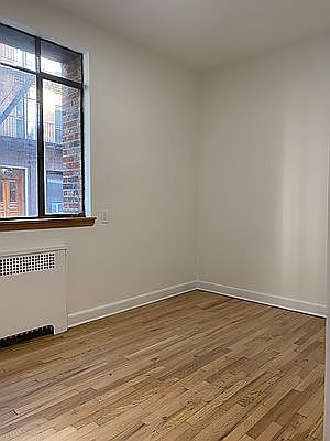 4th image of 32 Downing St APT 1D