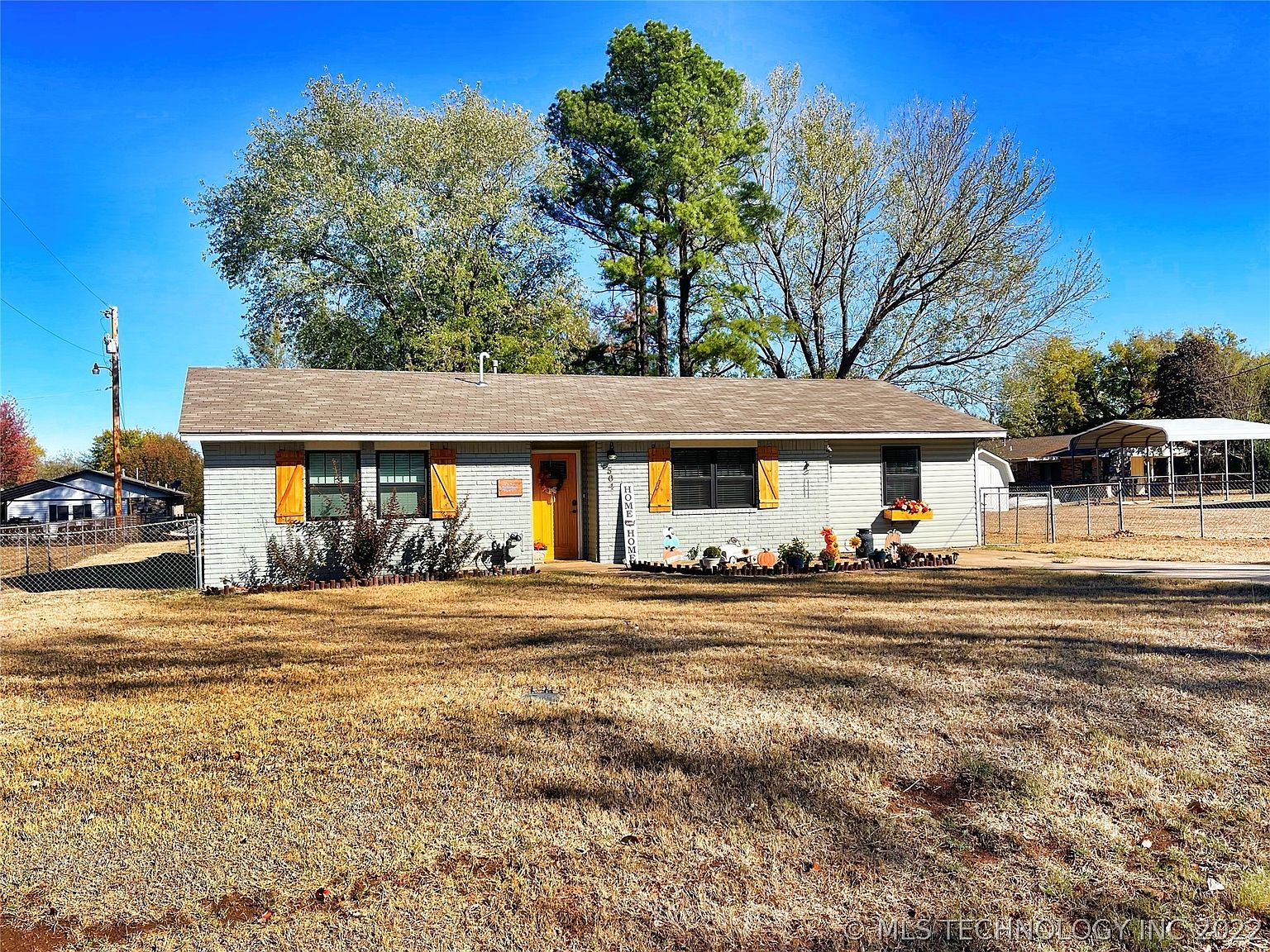 504 Cedar St, Henryetta, OK 74437 Zillow
