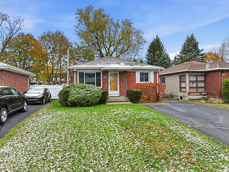 2nd image of 133 Ramsey Place