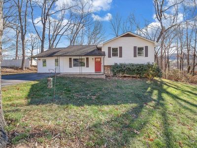 1100 Flint Dr, Christiansburg, VA, 24073