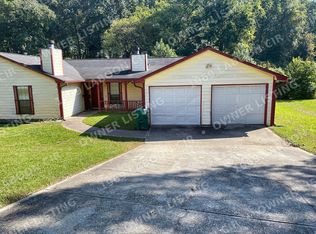 1969 Laboon Cir, College Park, GA 30349